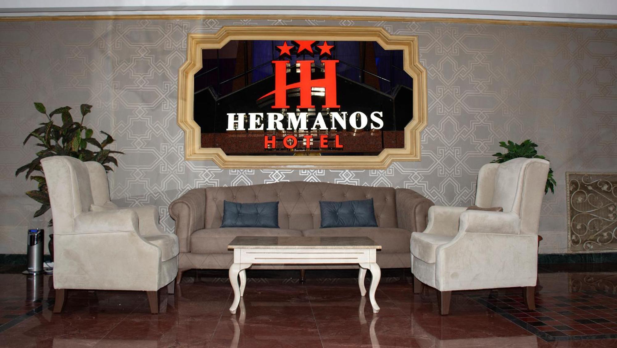 Hermanos Hotel — Photos 3